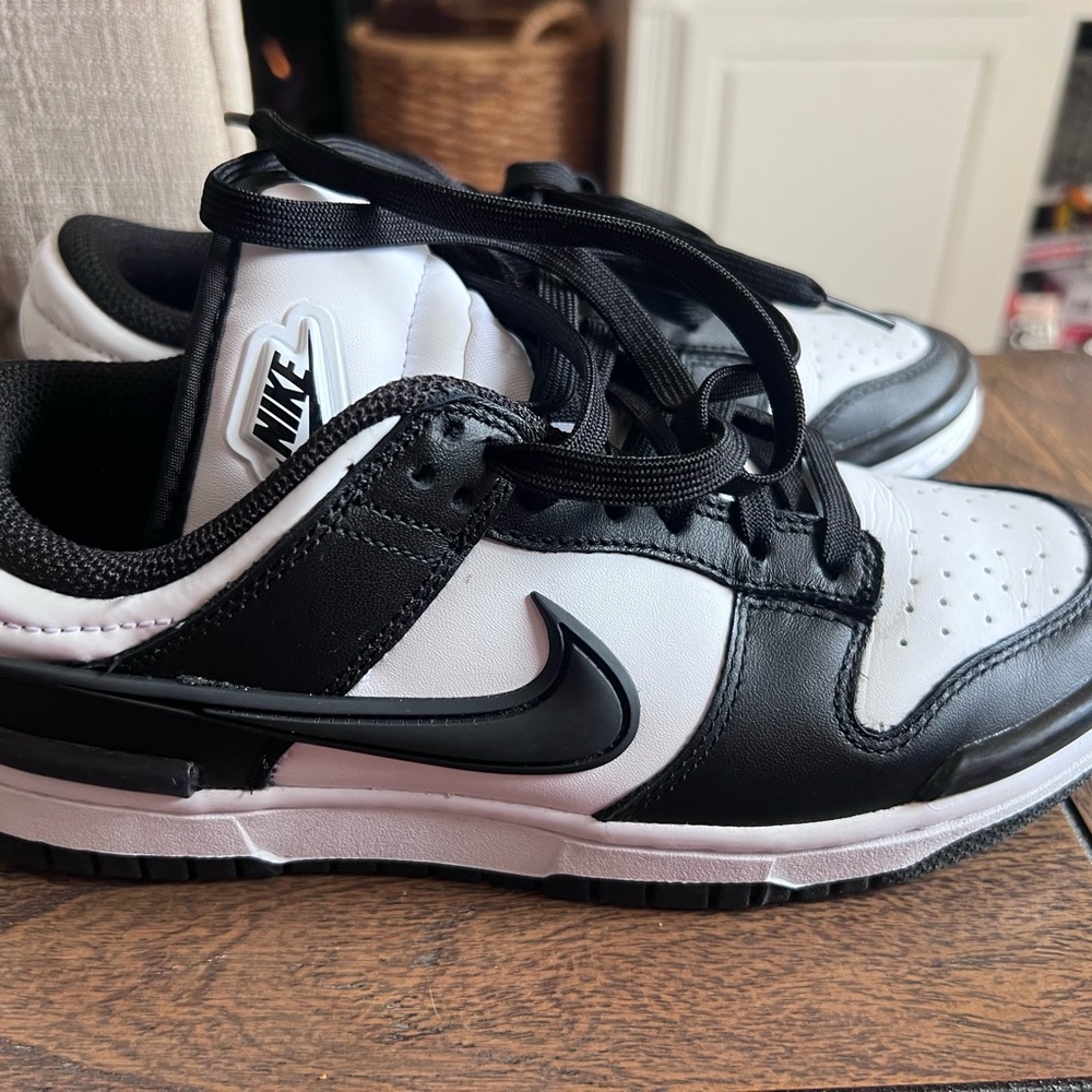 Nike black and white panda low dunk Sneakers